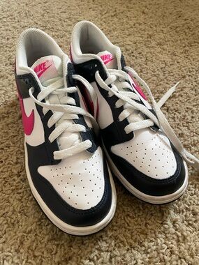 Nike Dunk Low “Obsidian Pink” Size 6Y l Women’s 7.5